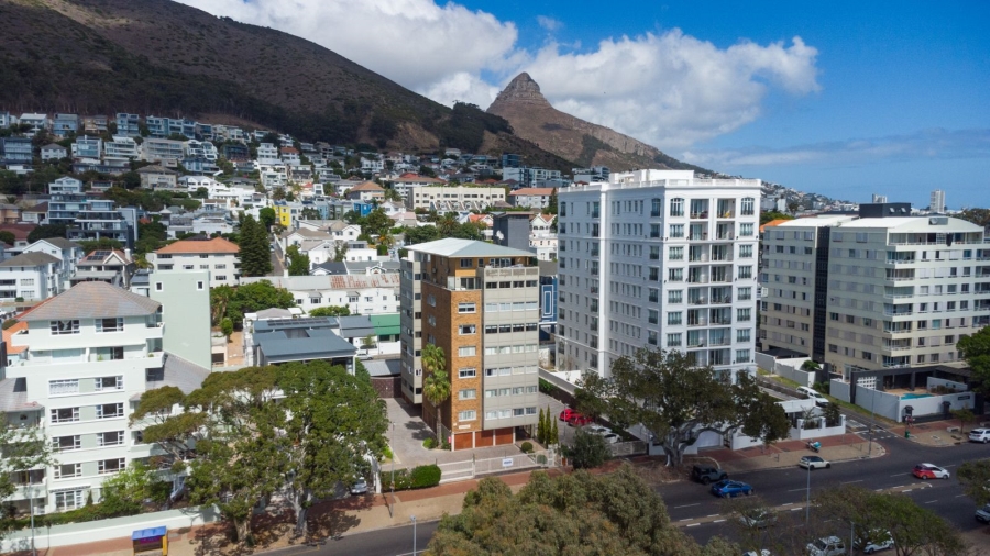 2 Bedroom Property for Sale in Three Anchor Bay Western Cape